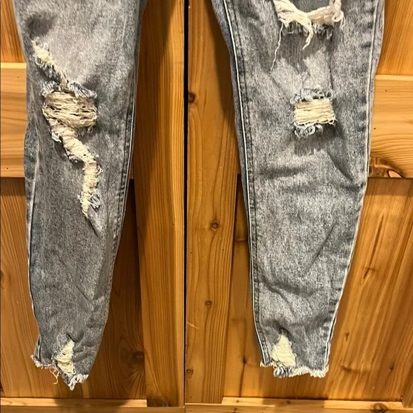 Tinseltown Ripped Blue Skinny Jeans - Picture 5 of 10